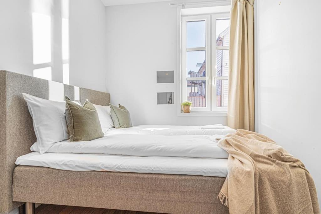 Ocean-View Haven: Take A Swim From Your Window! Bergen Exterior foto